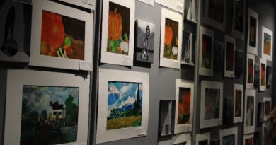 Art Admiration at Assumption: Tuesday’s Art Show Success Art Admiration at Assumption: Tuesday’s Art Show Success