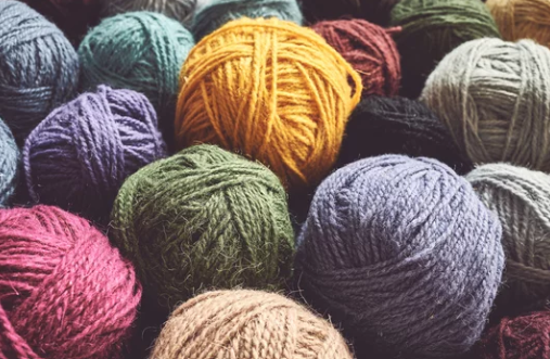 spools of yarn 