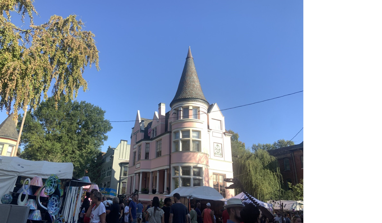 Fun & Free Local Events to Attend with Your Friends this Summer!